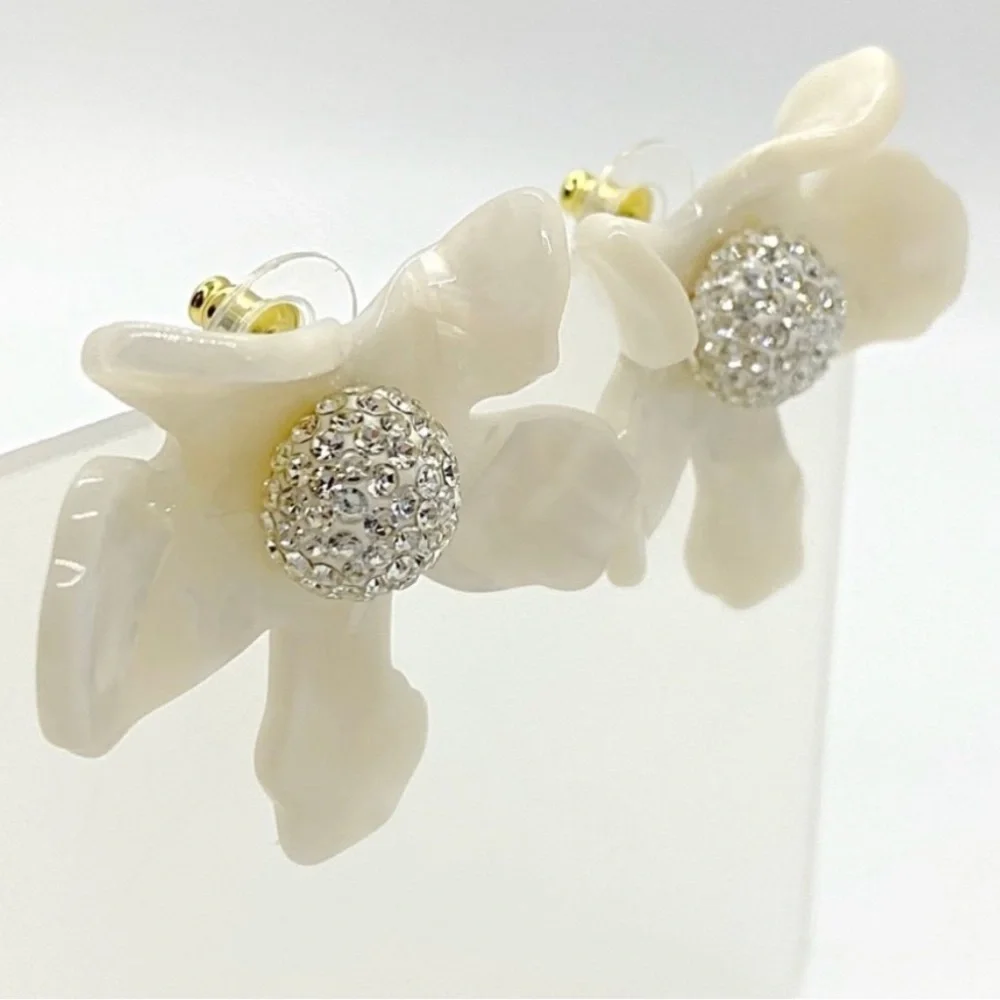 Lele Sadoughi ivory White Floral crystal stud Earrings - Picture 3 of 7